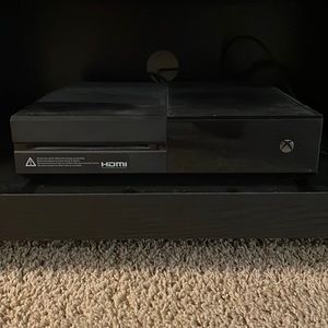 Xbox One - Standard